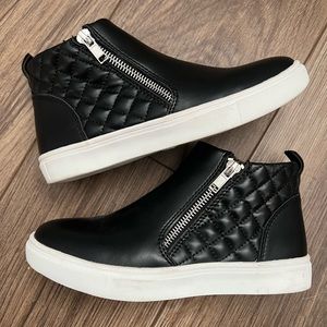 Steve Madden Jreggie Girls Black Quilted high Top Sneakers Size 2